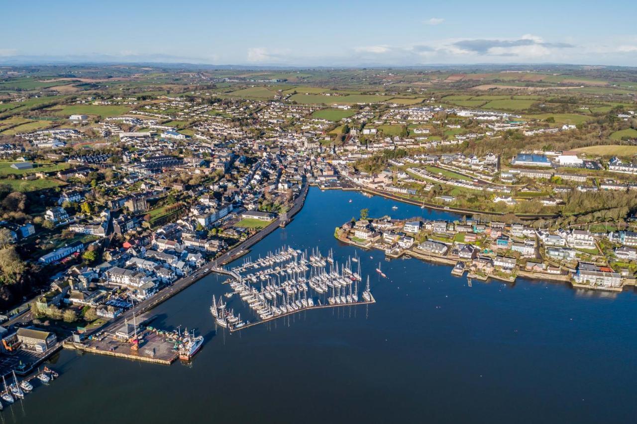 Ocean View,Kinsale, Hosted By Exquisite Holiday Homes, Sleeps 22 Exteriör bild